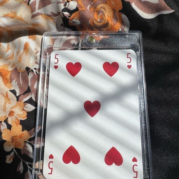 Louis Vuitton playing card - Picture 3 of 8